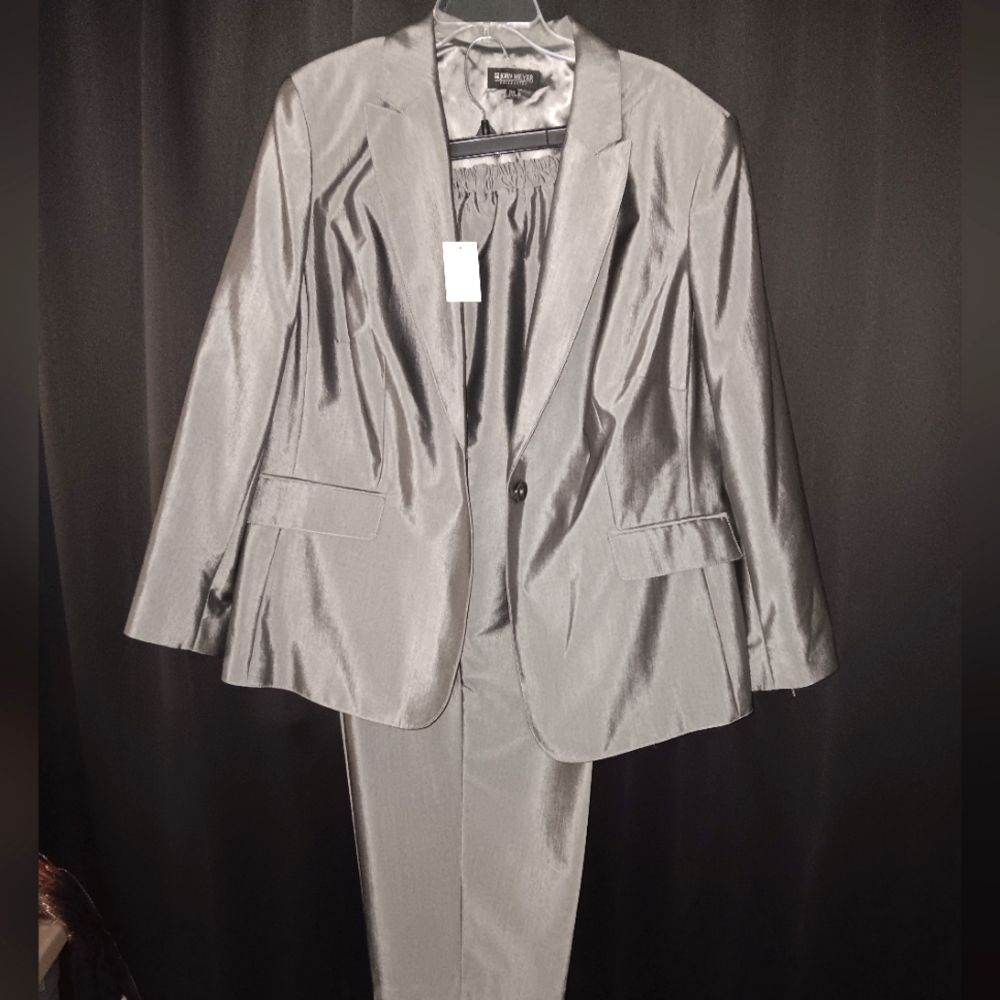 2pc Silver Lined Suit John Meyer